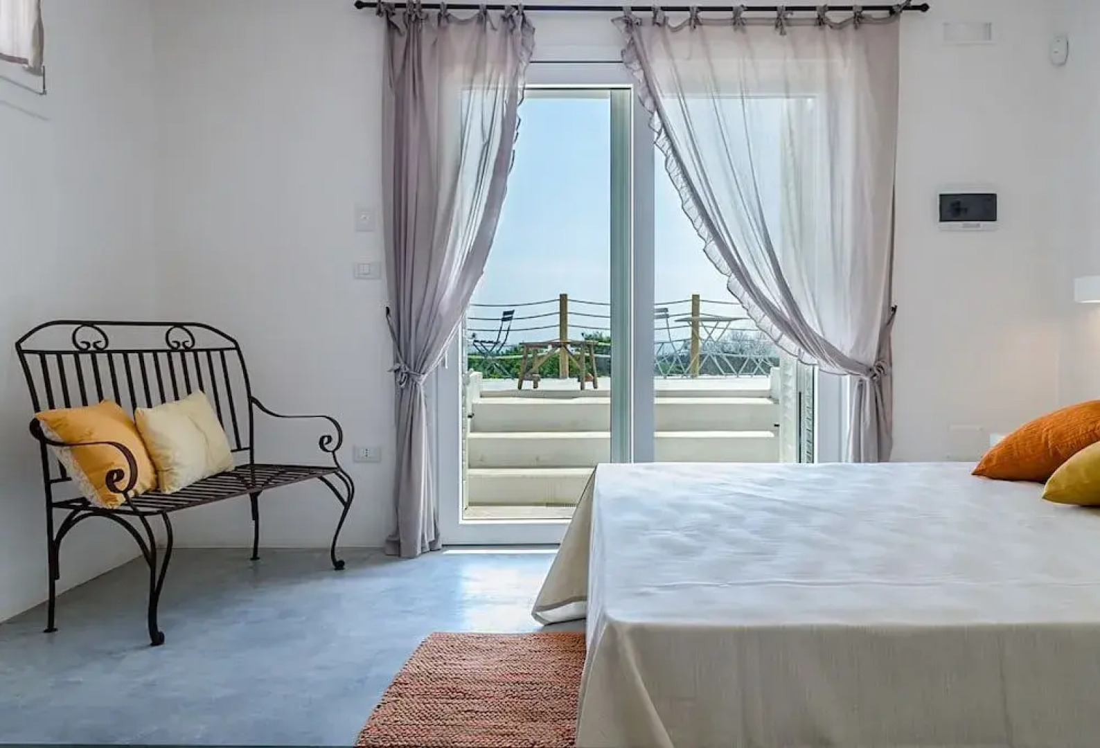 Torre Dell'Alto Mare