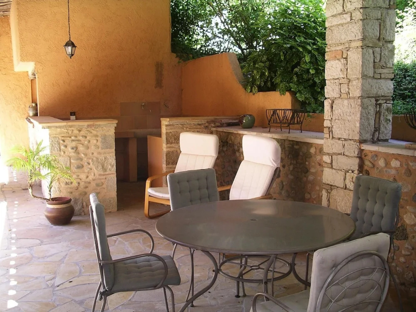 Studio in Cagnes-sur-mer, With Pool Access, Enclosed Garden and Wifi -