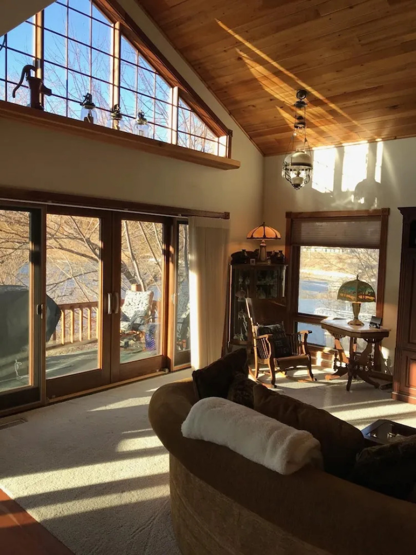 Inn on Bigfork Bay Queen Suite