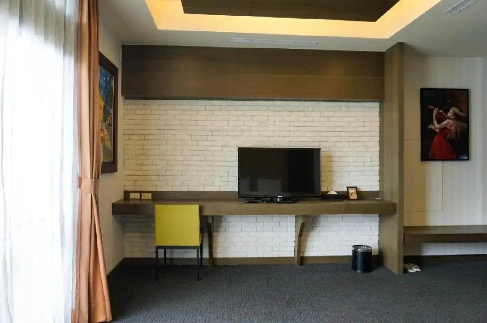 Bravo Ling Jing Hotel