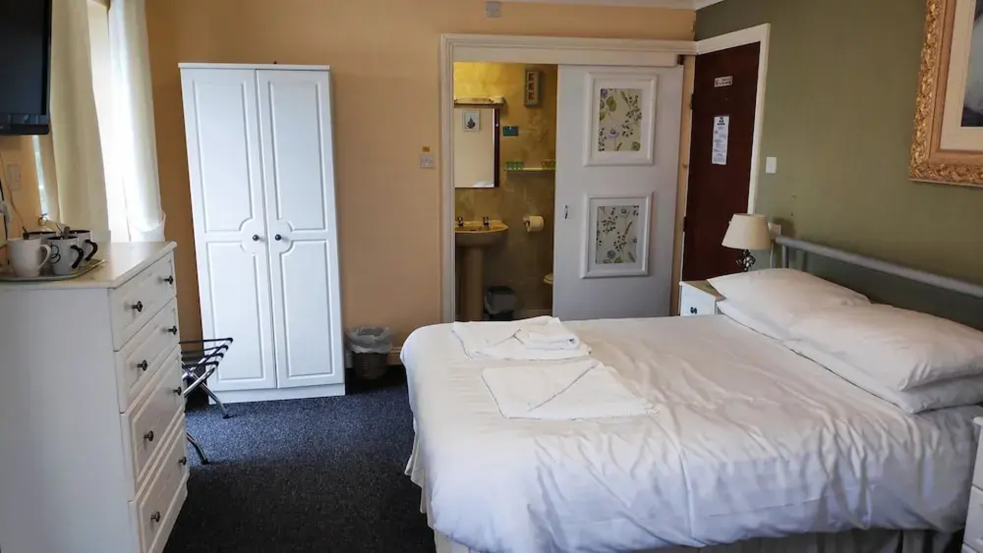 OYO Elnor Guest House