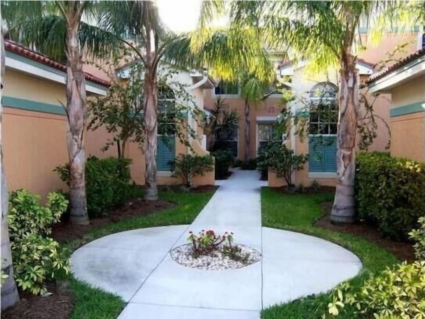 Paul's Lighthouse Bay Condo