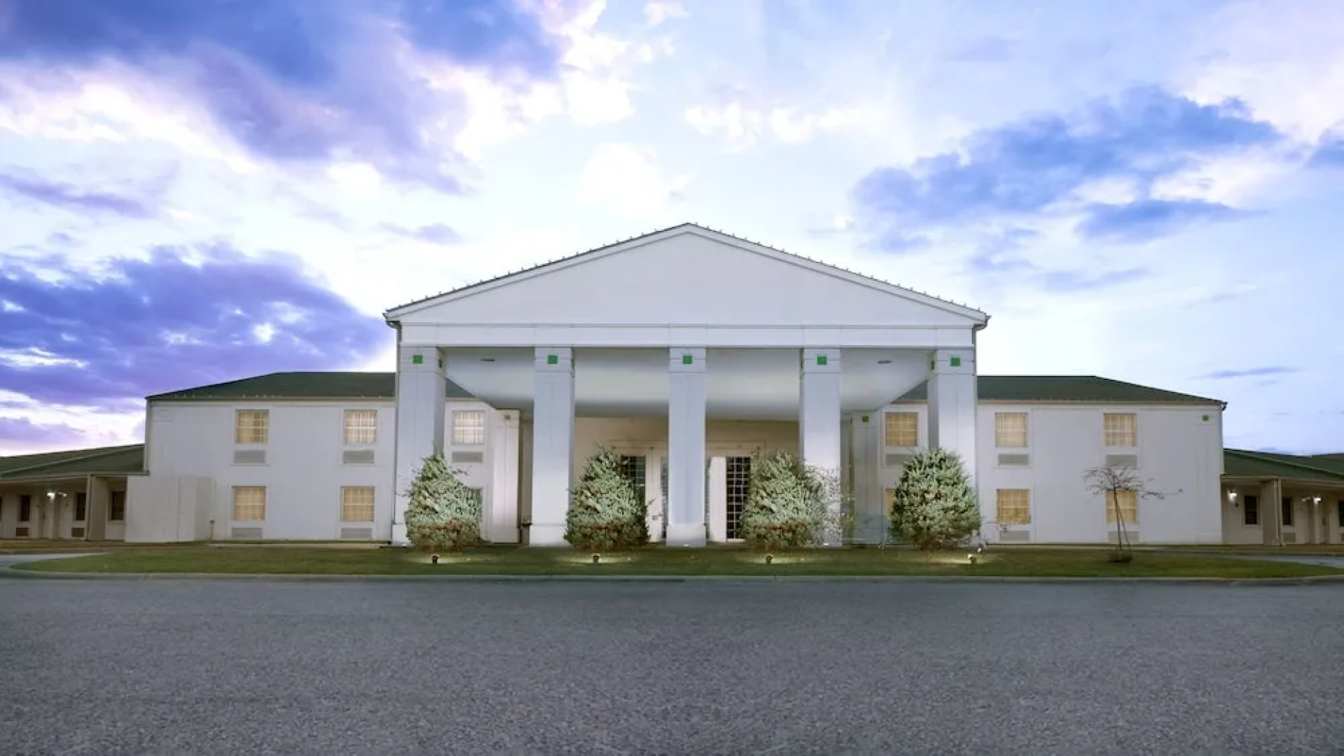 Moberly Inn And Suites