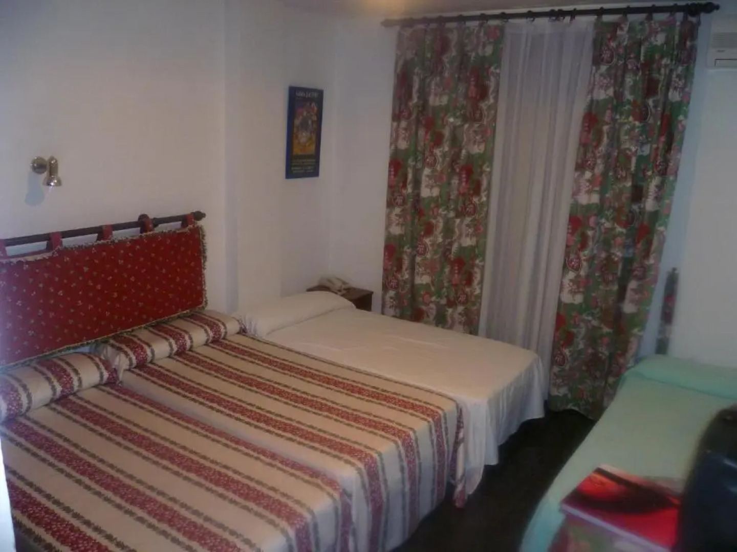 Hostal Restaurante Pirineos