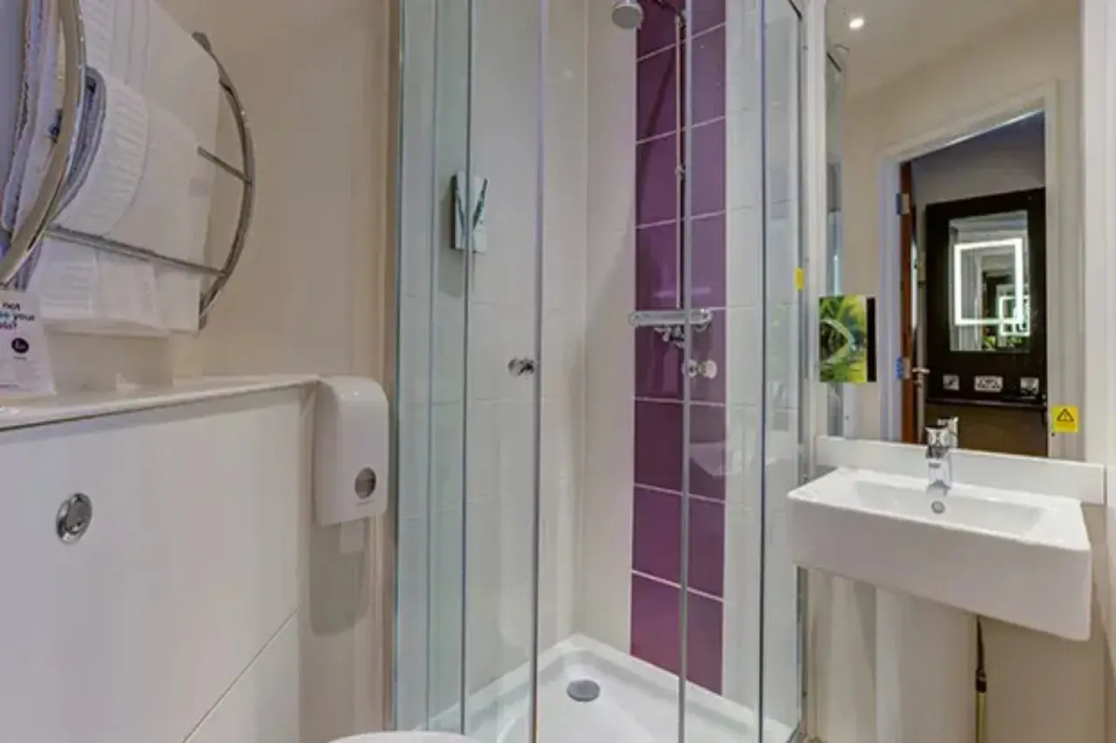 Premier Inn Cardiff East