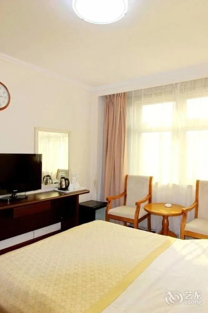 Zhuhui Business Hotel - Qingdao