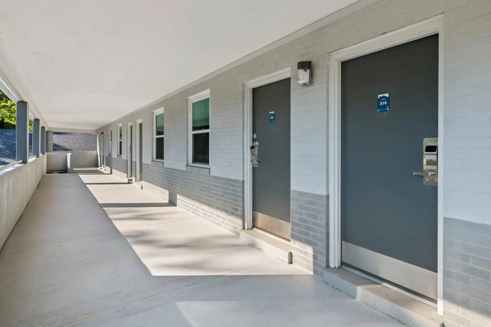 Suburban Studios Newport News – Hampton