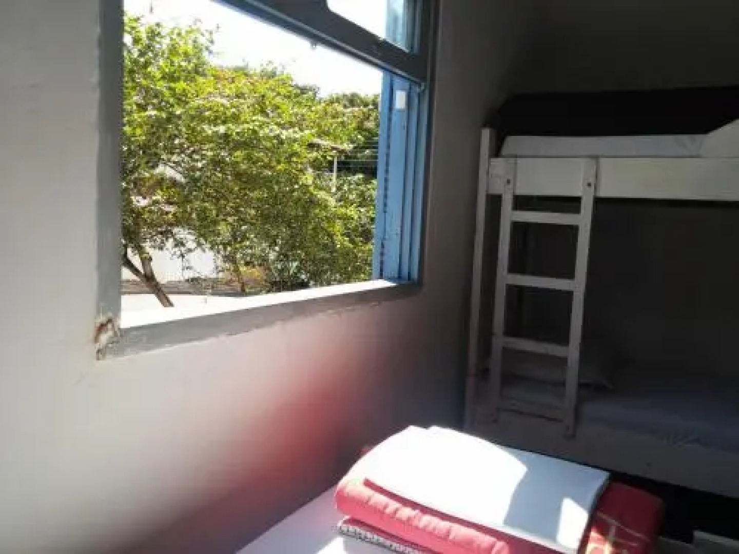 Hostel Parque Dos Saltos