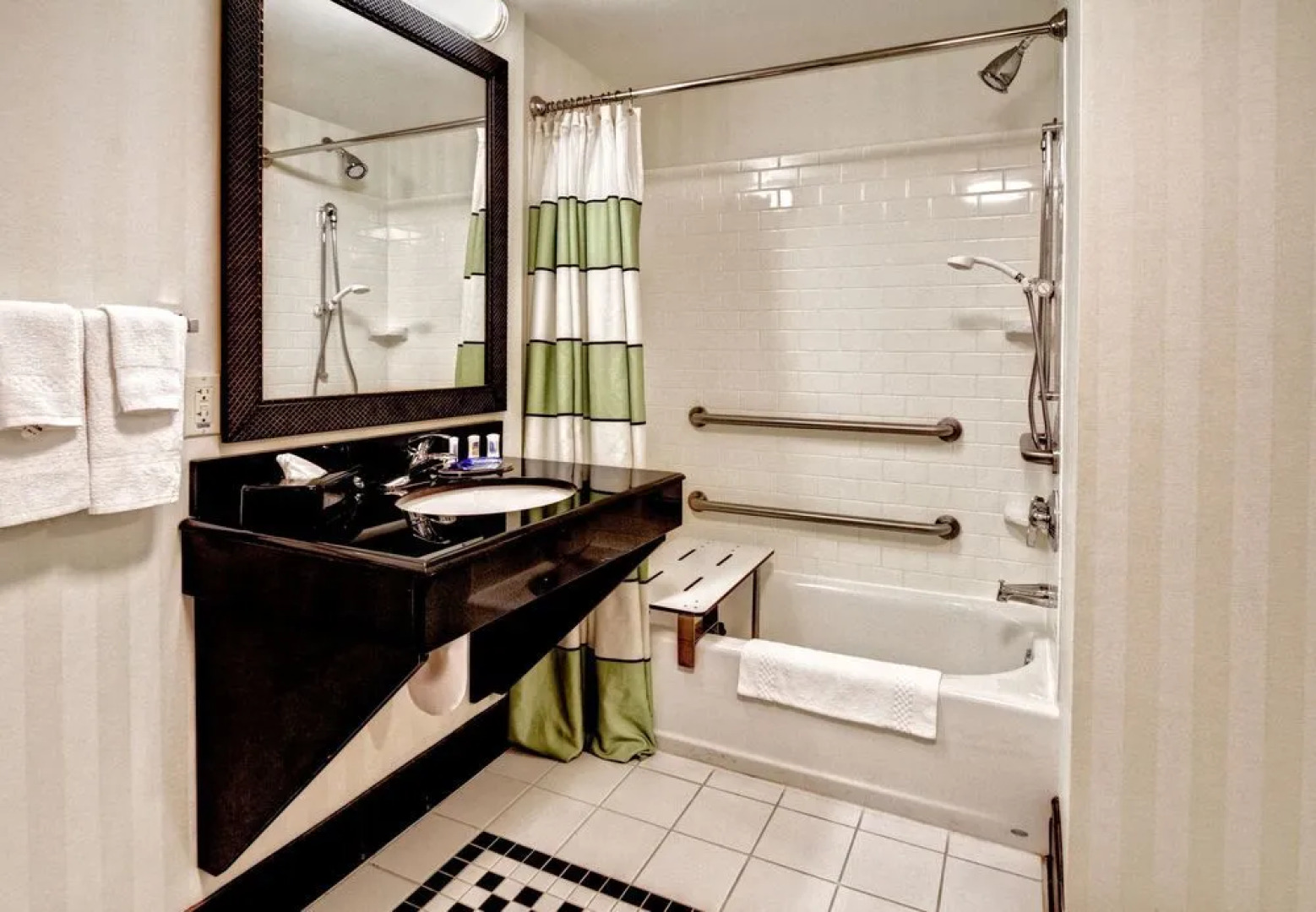 Fairfield Inn & Suites Naples