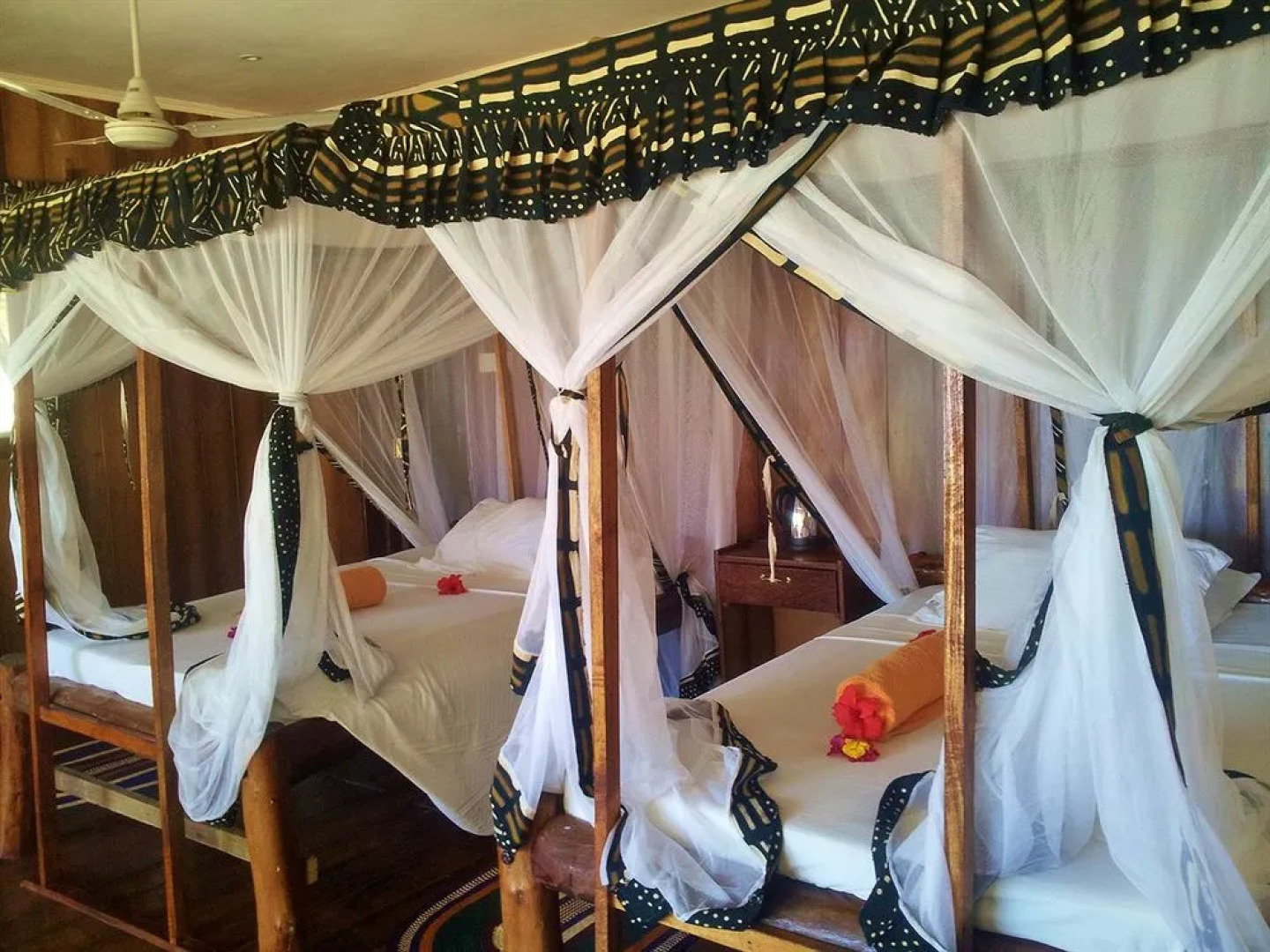 Domokuchu Beach Bungalows