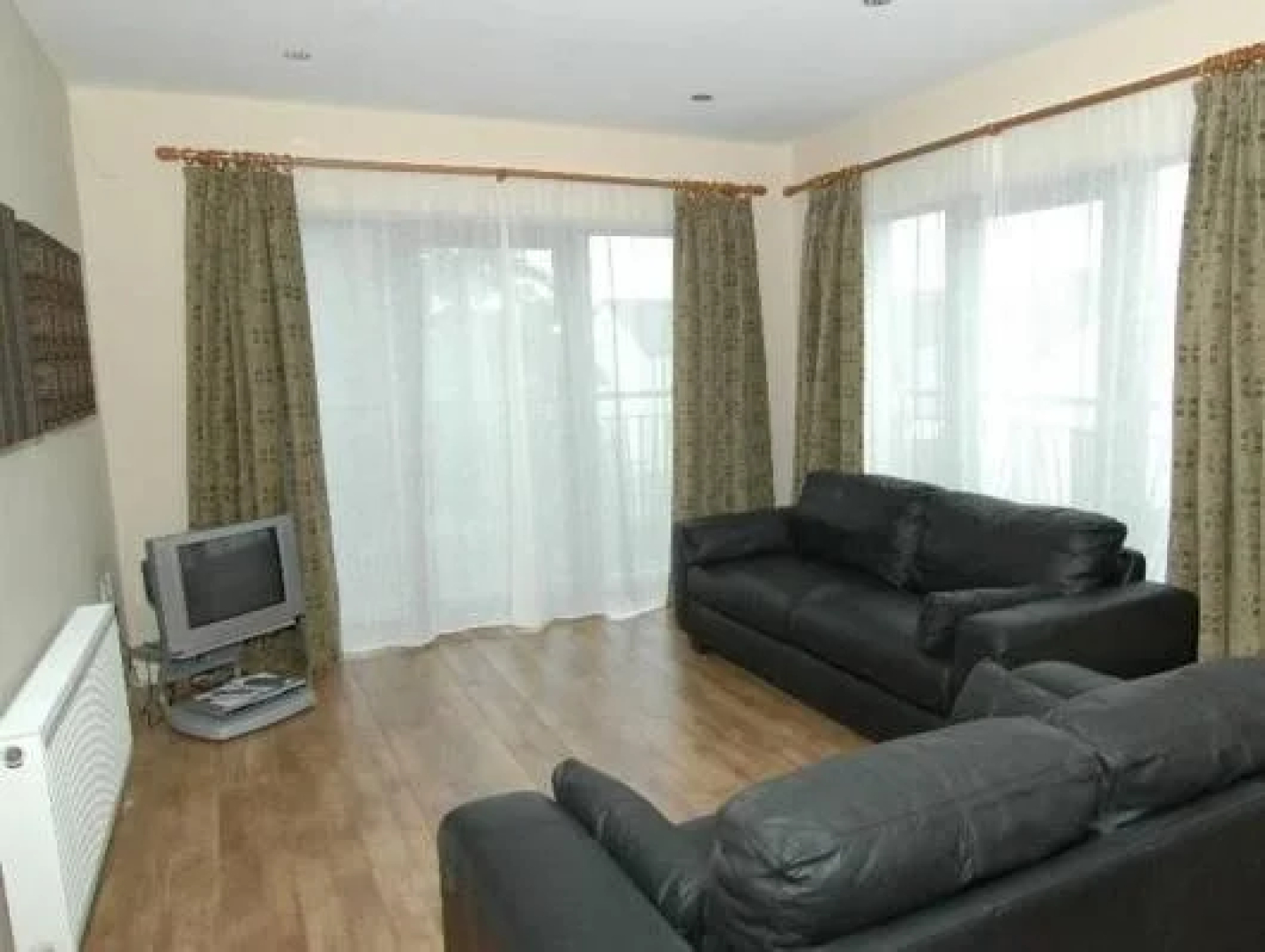 Ashwood Apartments