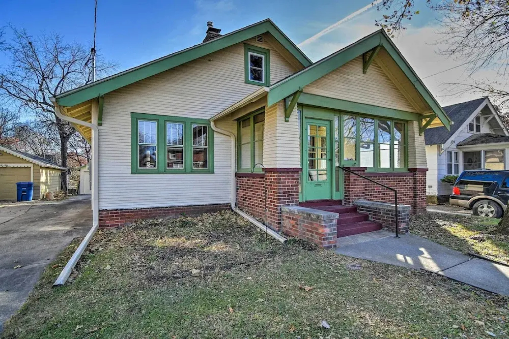 Family-friendly Des Moines Retreat w/ Patio!