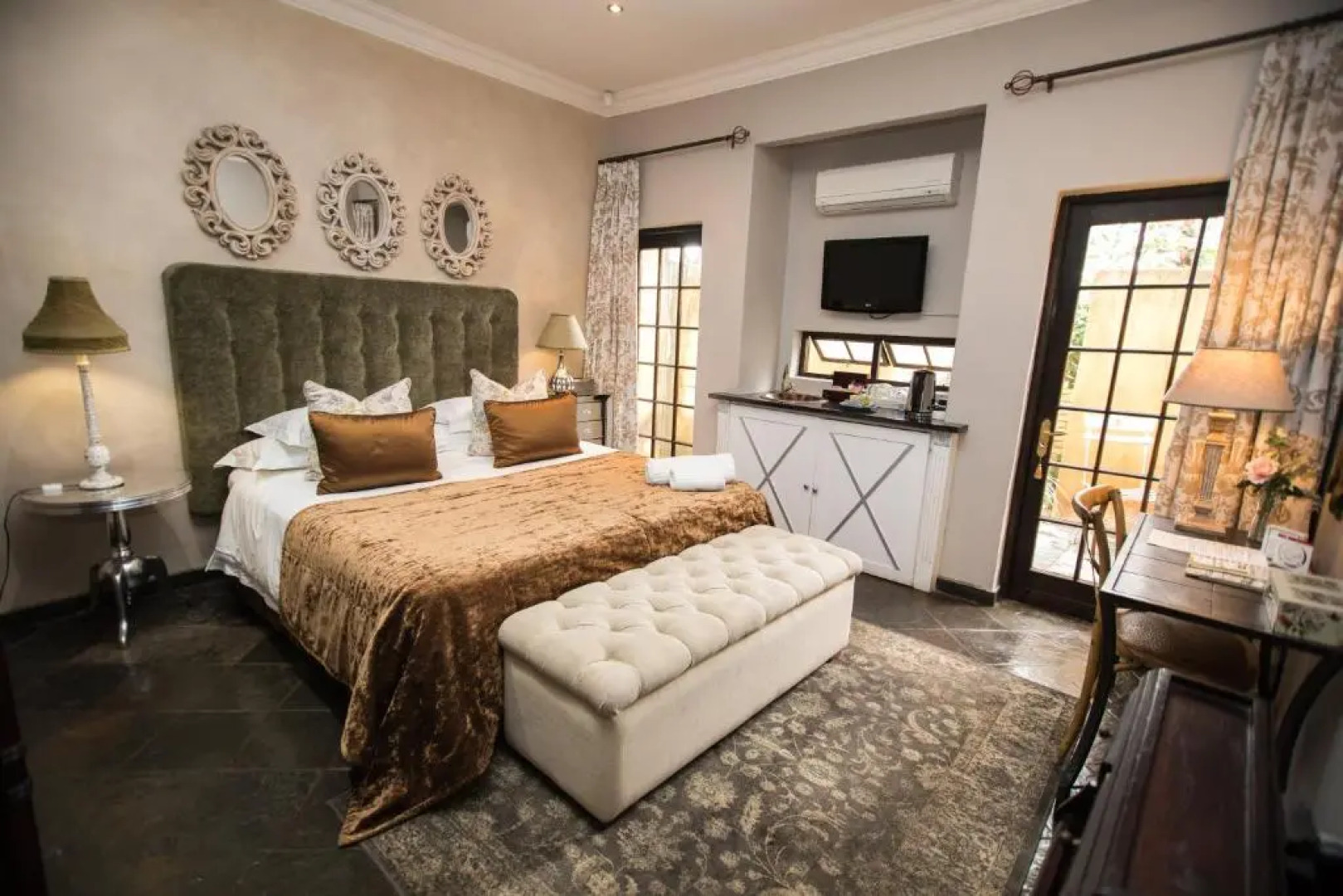 Godiva Spa & Guesthouse