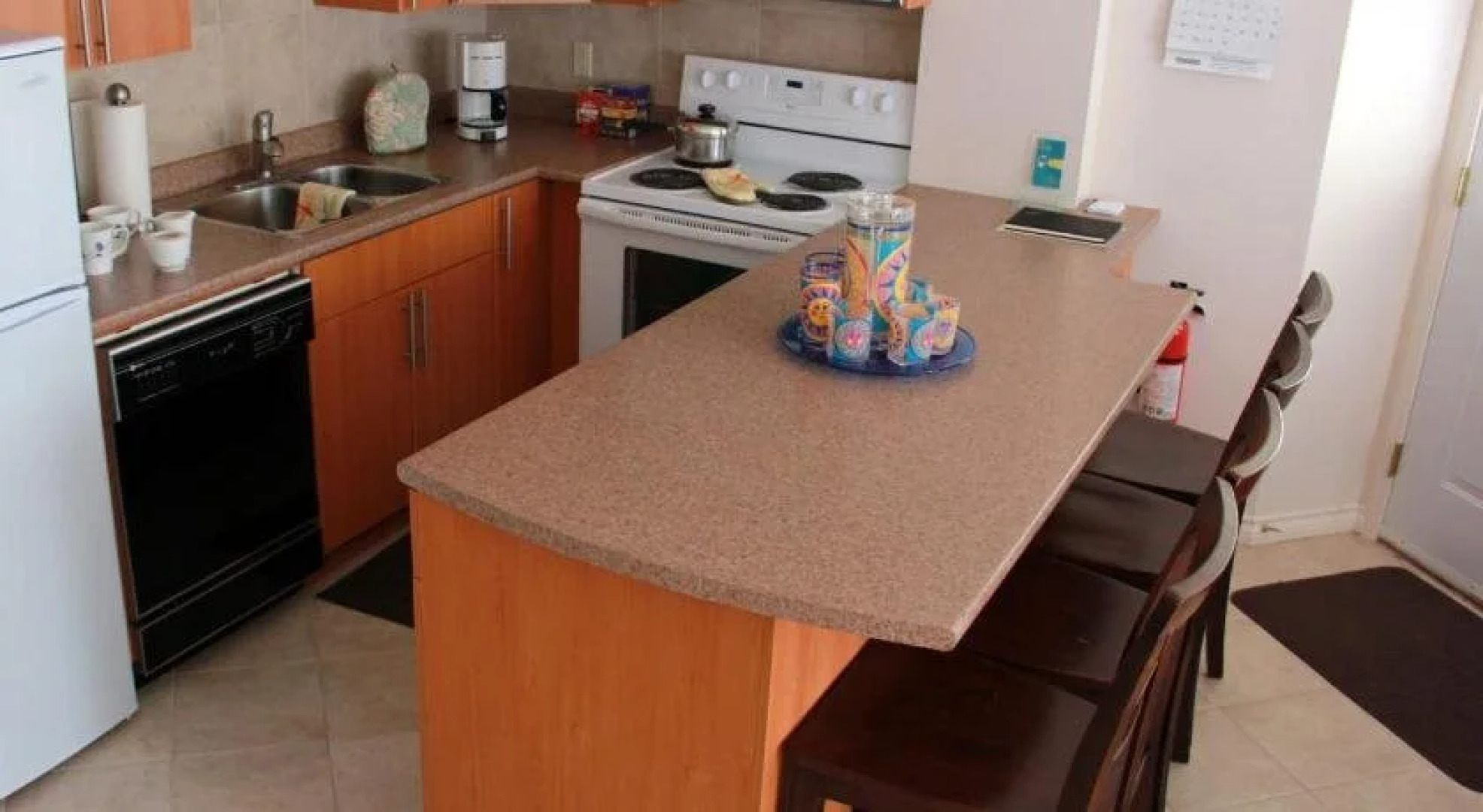 Peachland Lakeview Vacation Suite