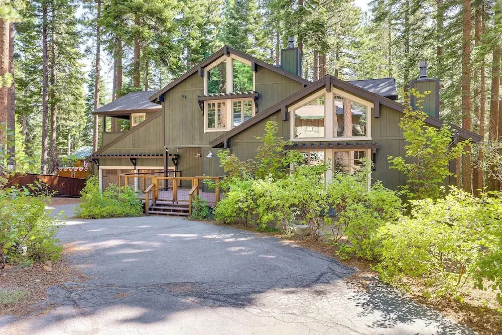 Forest-view Haven w/ Game Room: Tahoe City Gem!