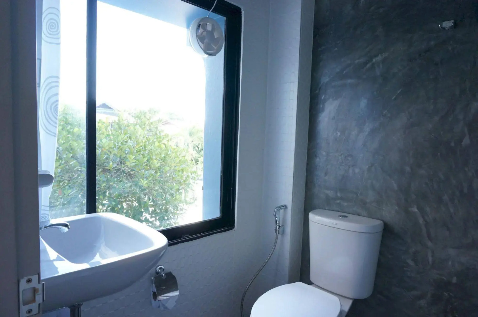 Walking Street Residence