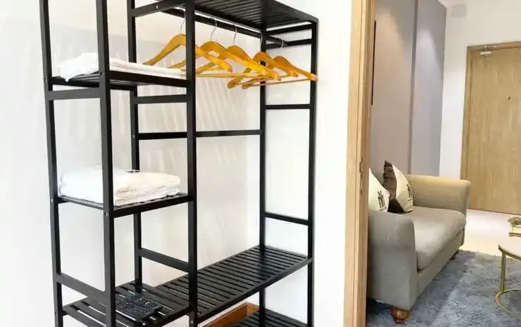 Marina Luxury Hotel Apartment Long Xuyen