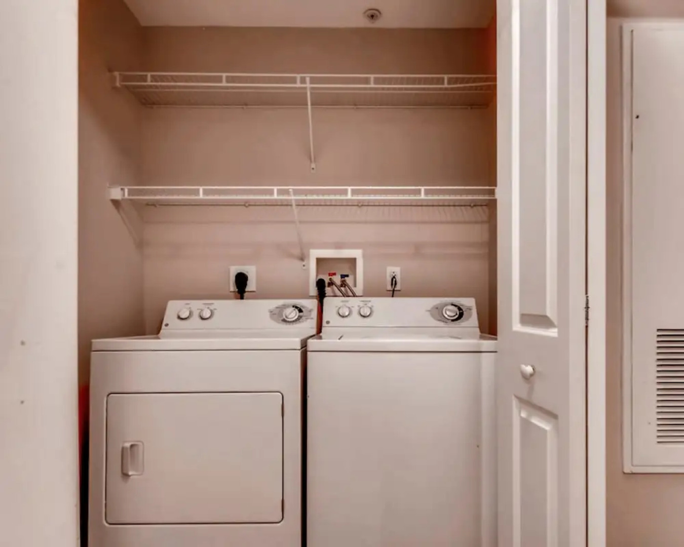 Bluebird Suites in Downtown Providence