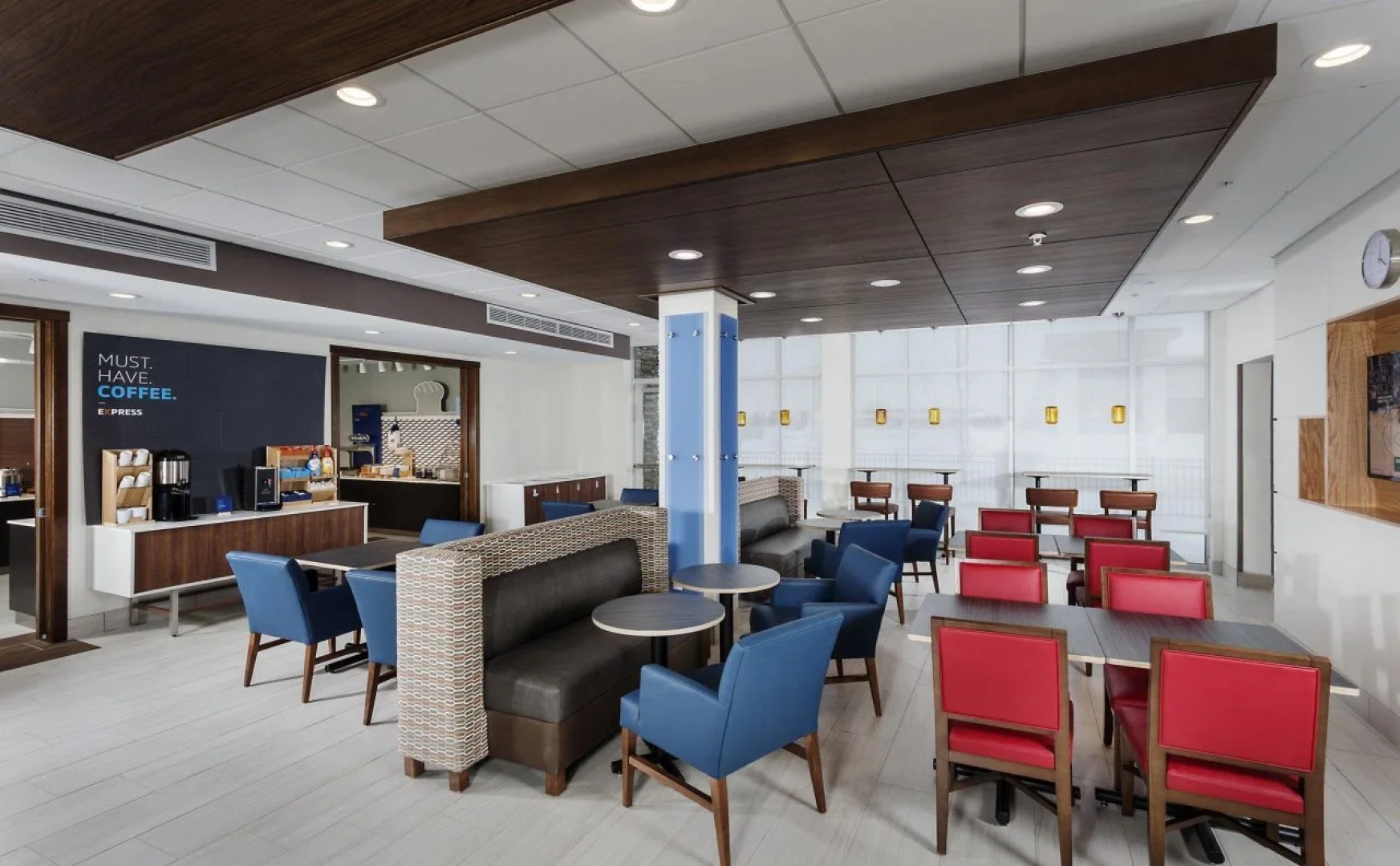 Holiday Inn Express & Suites West Des Moines - Jordan Creek by IHG