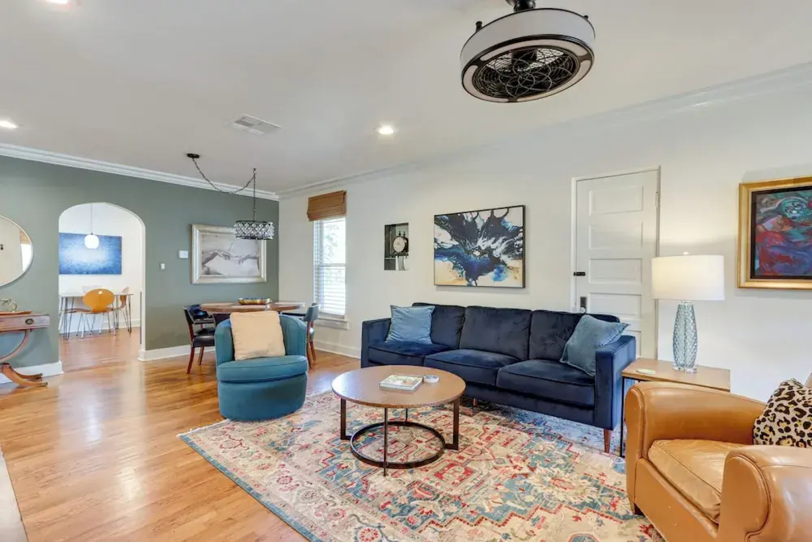 Chic Joplin Cottage w/ Patio < 3 Mi to Town!