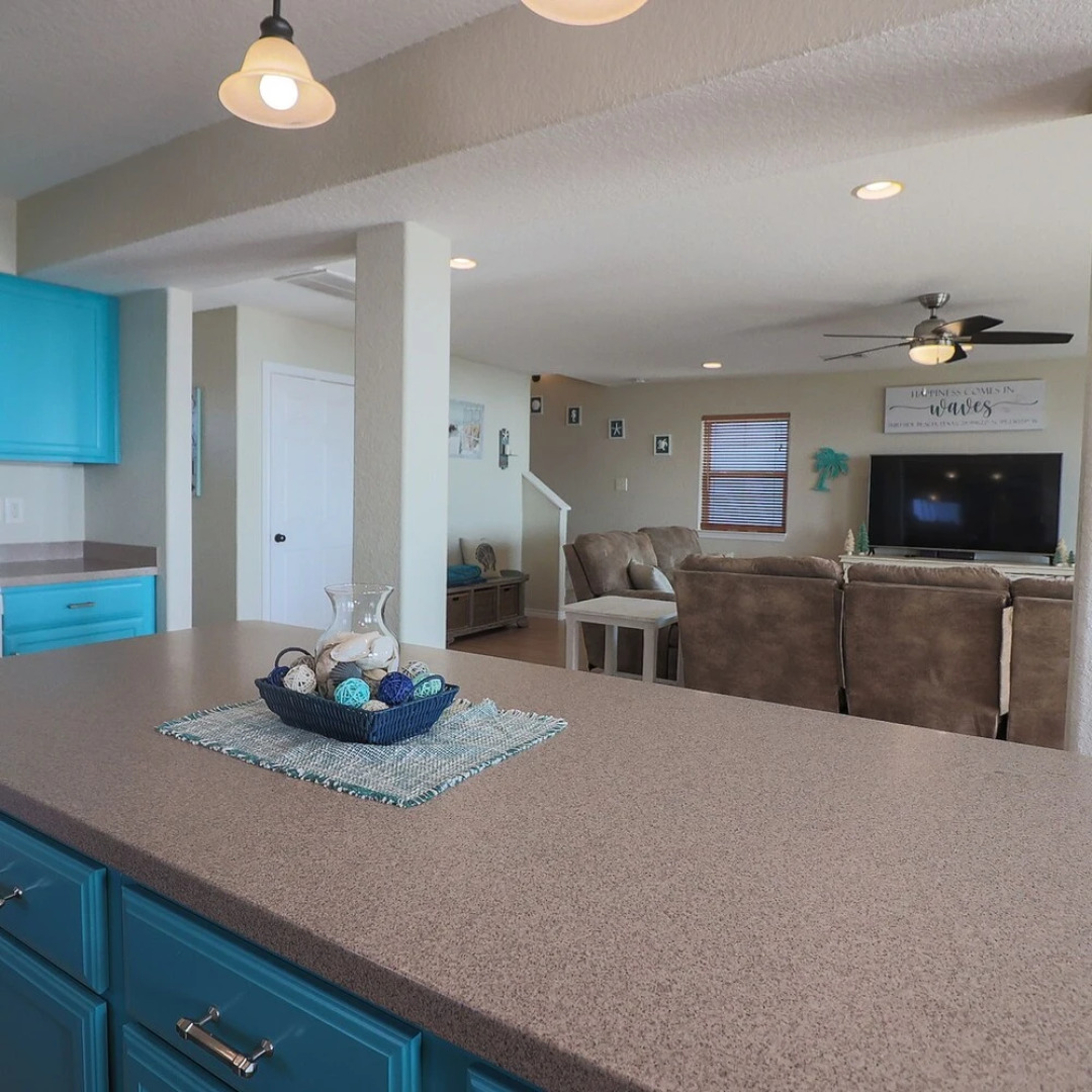 Superb Home With Private Walkover Unobstructed Views