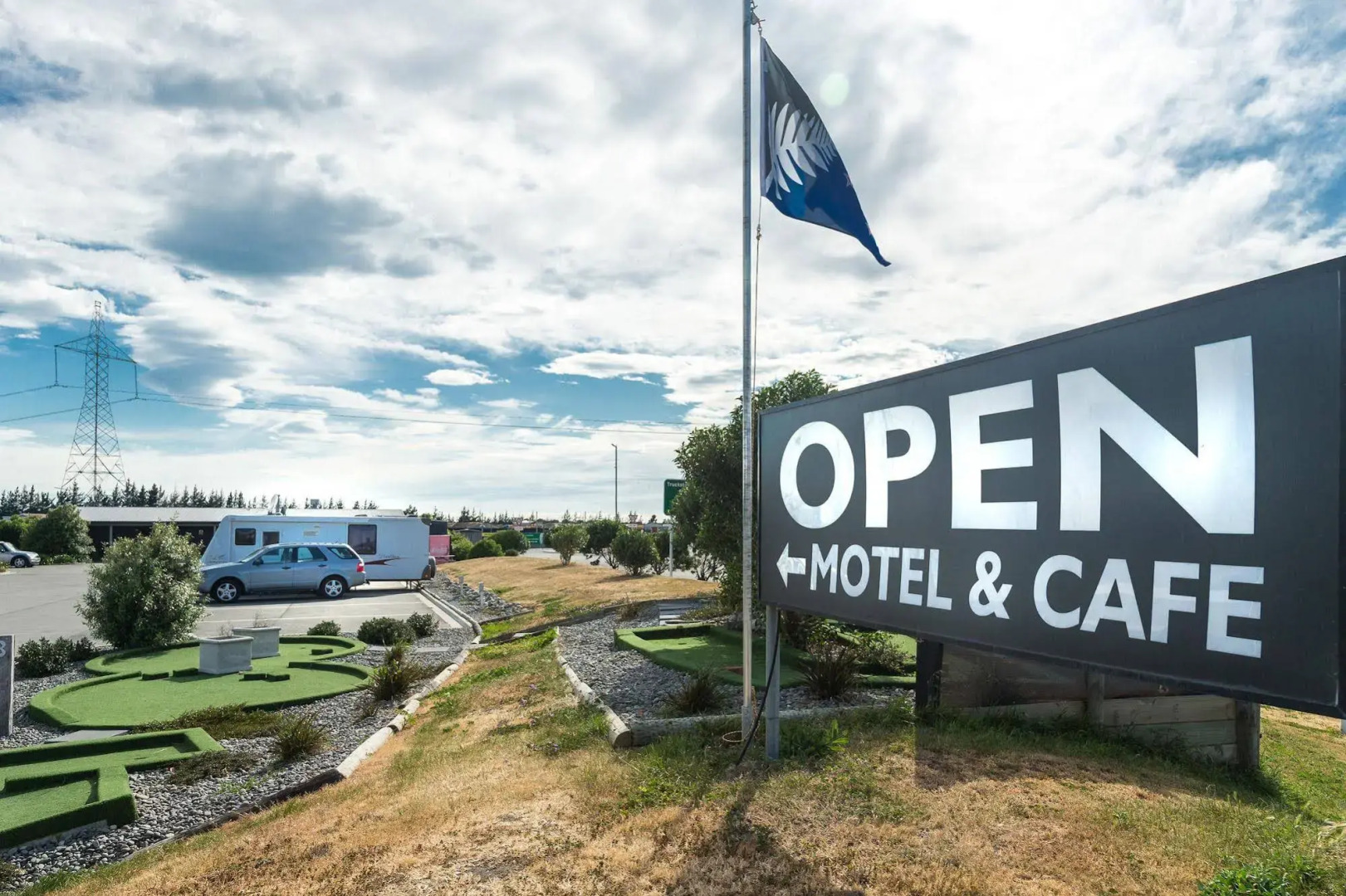 Riverlands Roadhouse Motel