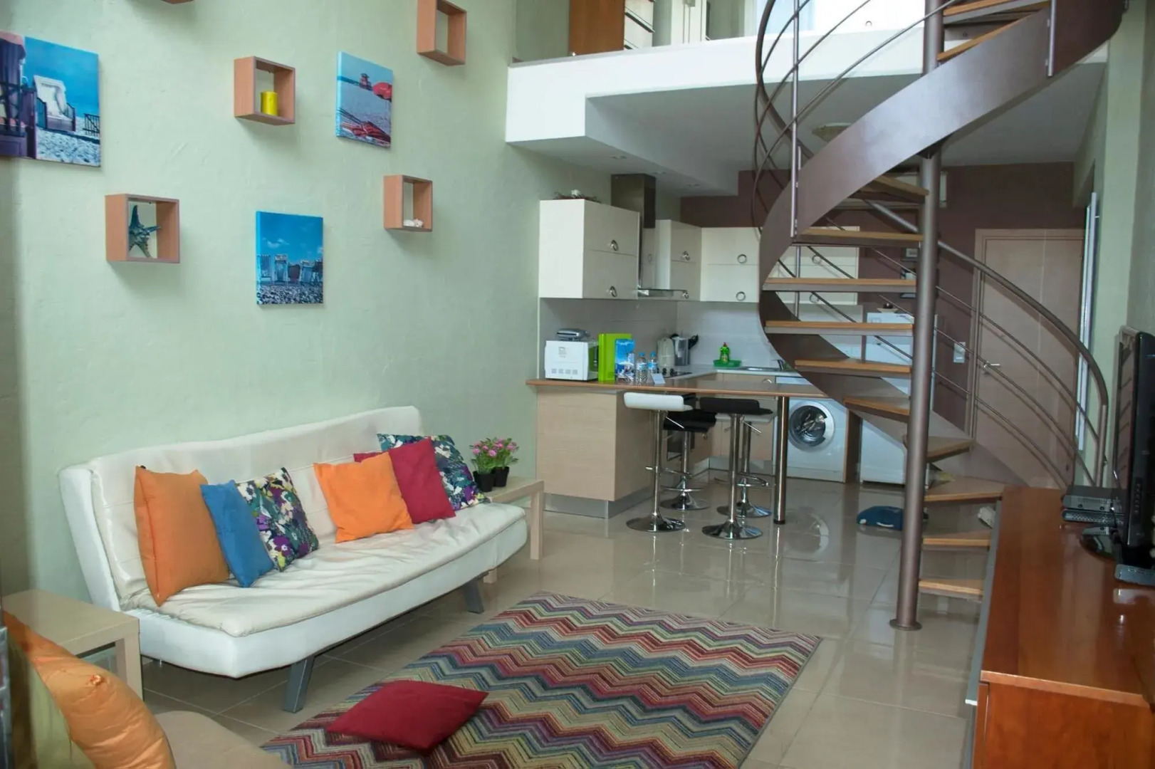 Sunrise Arches Apartments