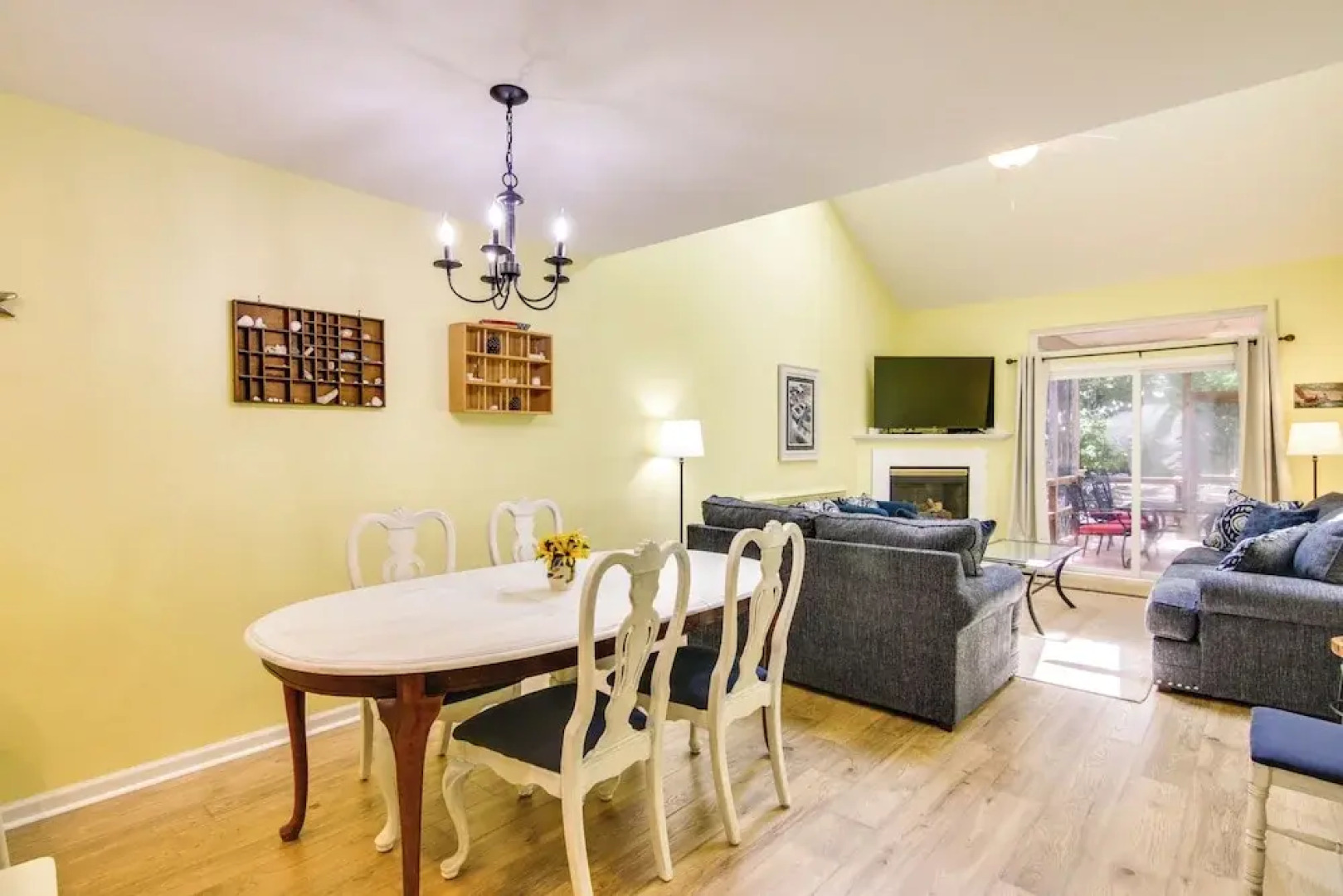 Beach & Pool Access: Ocean Pines Coastal Cottage!