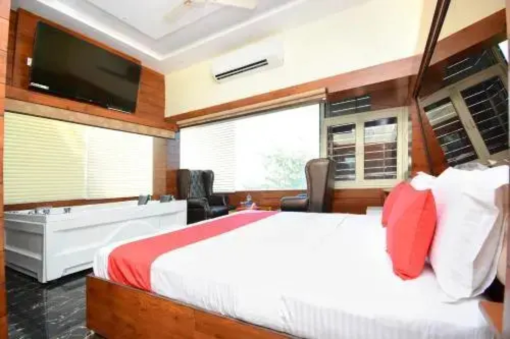 Hotel Natures Resort By OYO Rooms