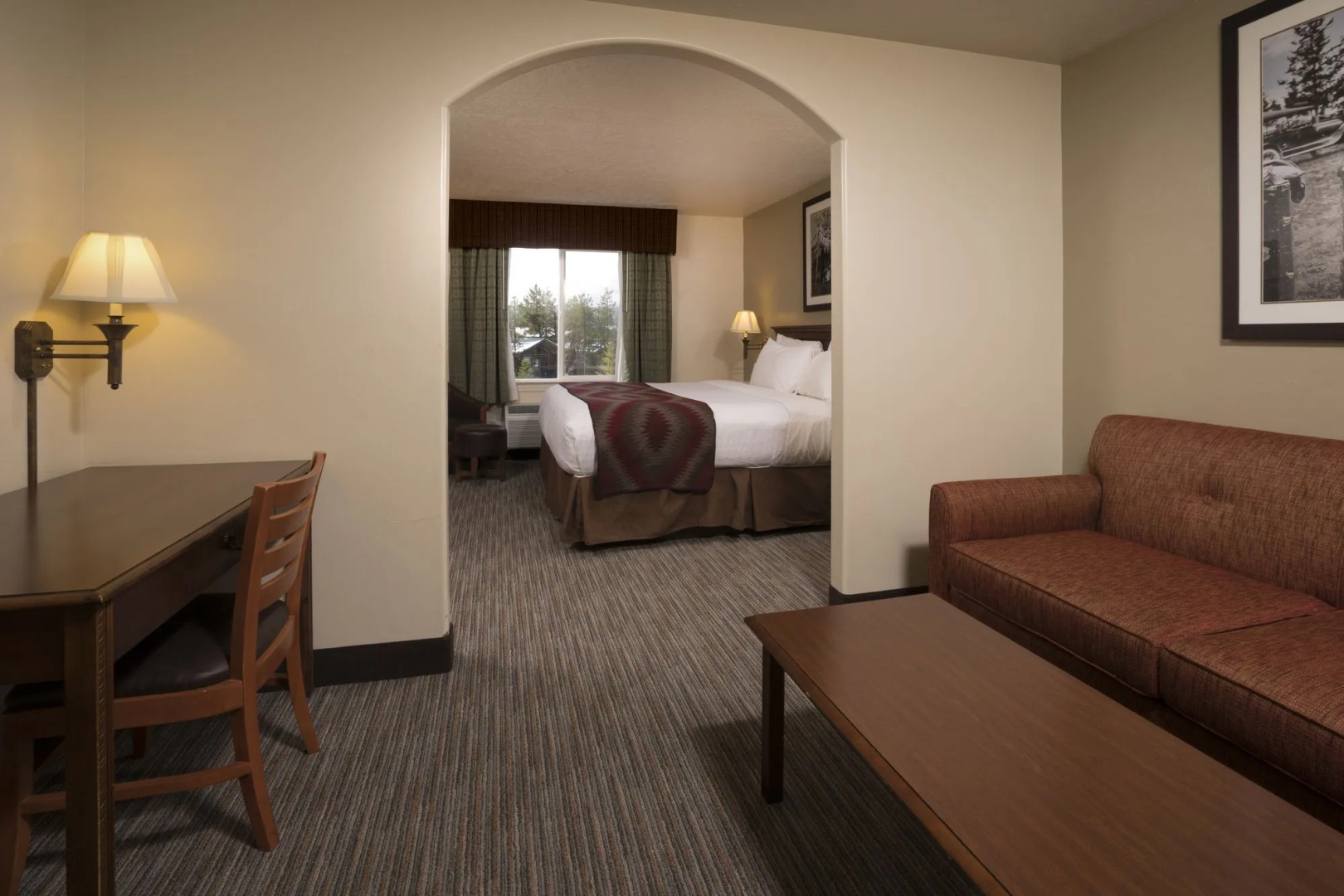 Yellowstone Park Hotel