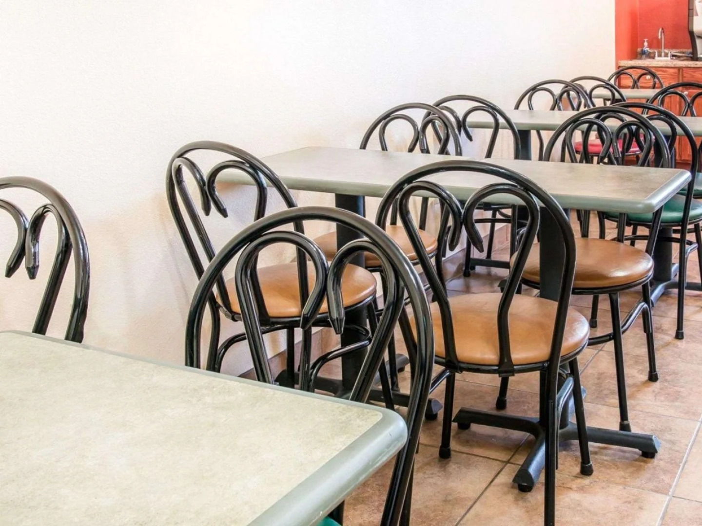 Econo Lodge Cadillac