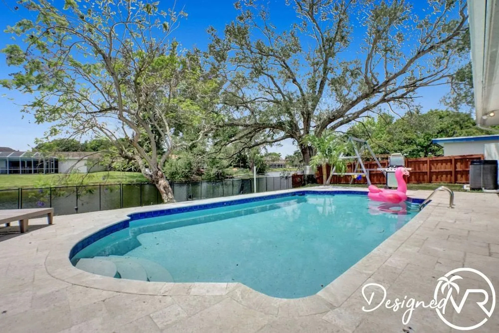 Family vacation 5 Br with Heated Pool