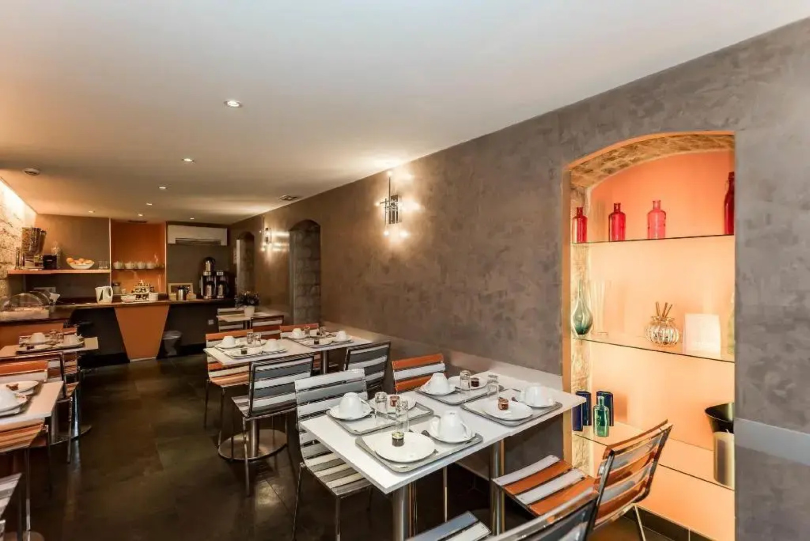 Hotel Lumières Montmartre Paris