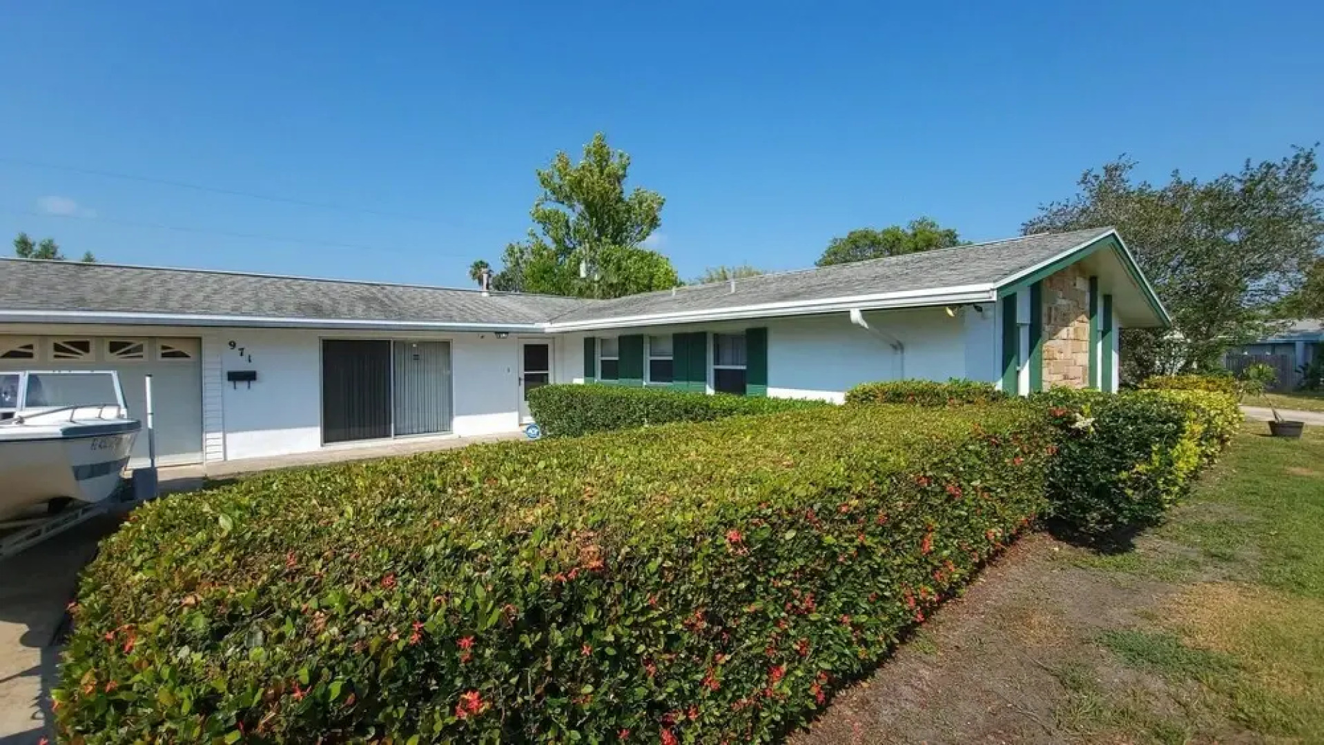 NEW Retro Relaxation in Stylish Rockledge Oasis