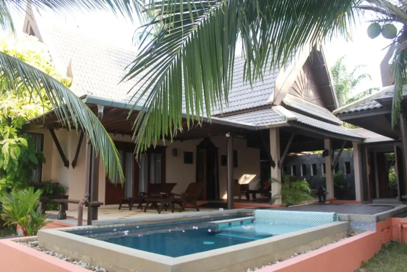 Mukdara Beach Villa & Spa Resort
