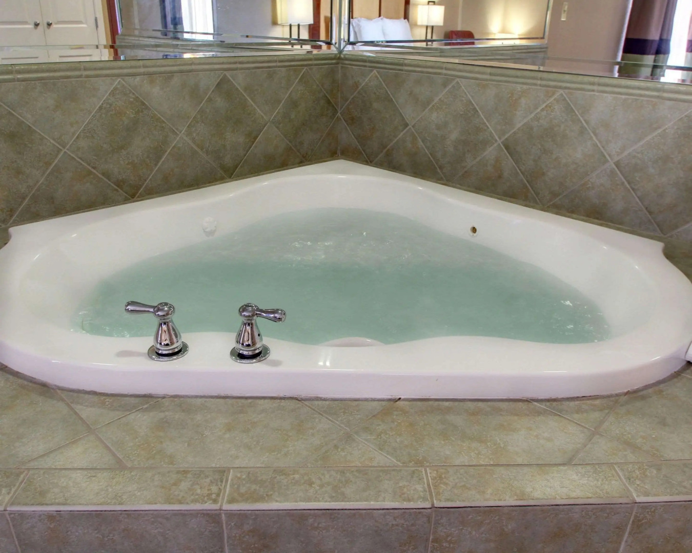 Comfort Suites Airport