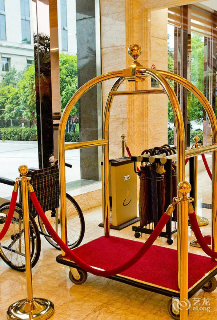 Yichang Golden Lion Hotel