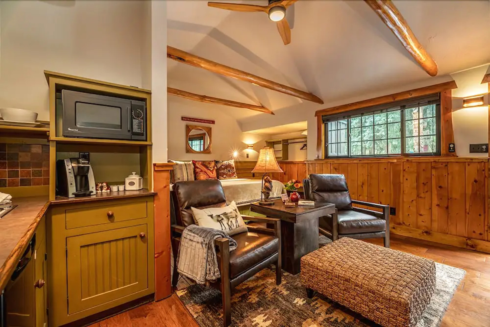 Highland Haven Creekside Inn