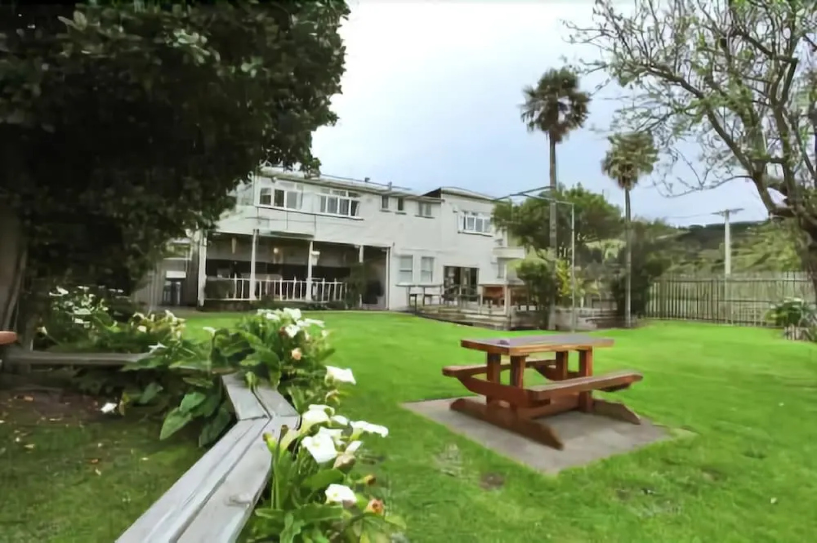 Castlepoint Hotel & Guesthouse