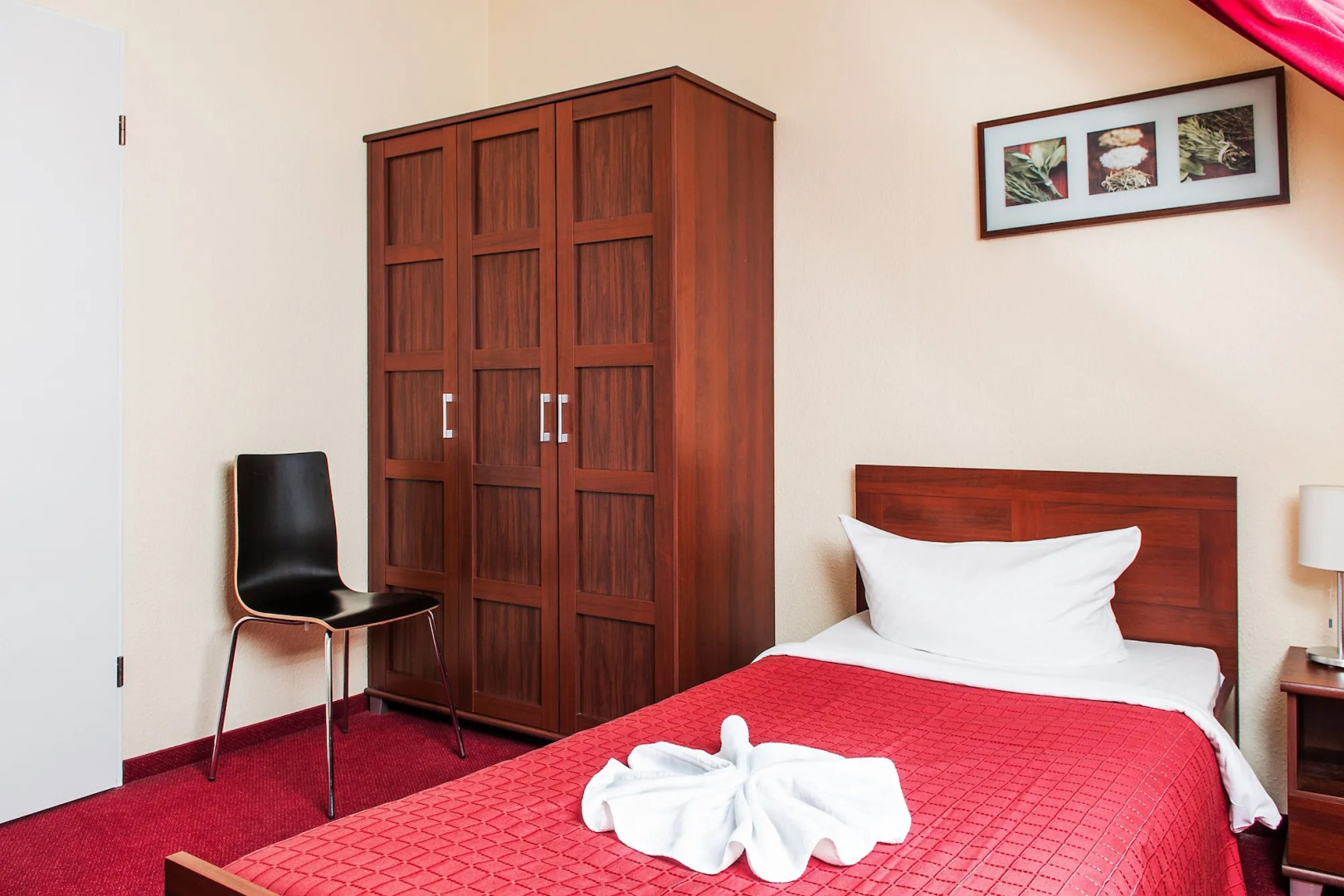 Mikon Eastgate Hotel