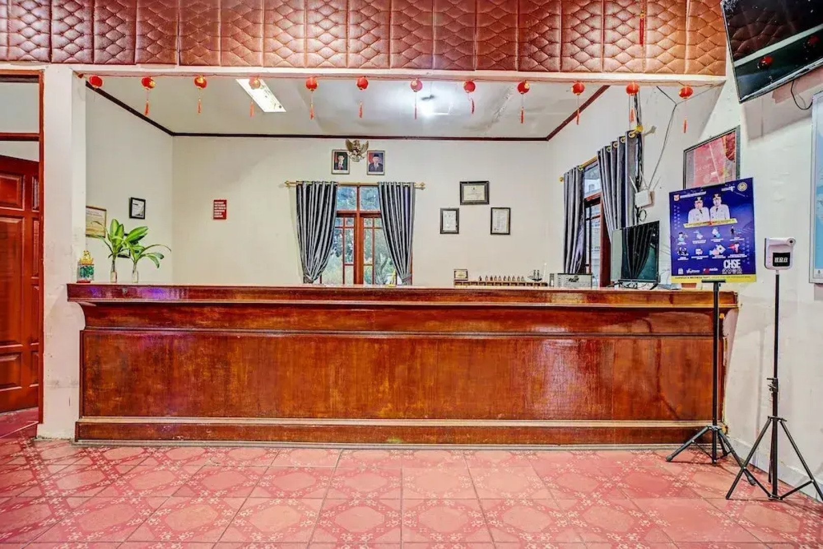 Capital O 92214 Beristera Hotel