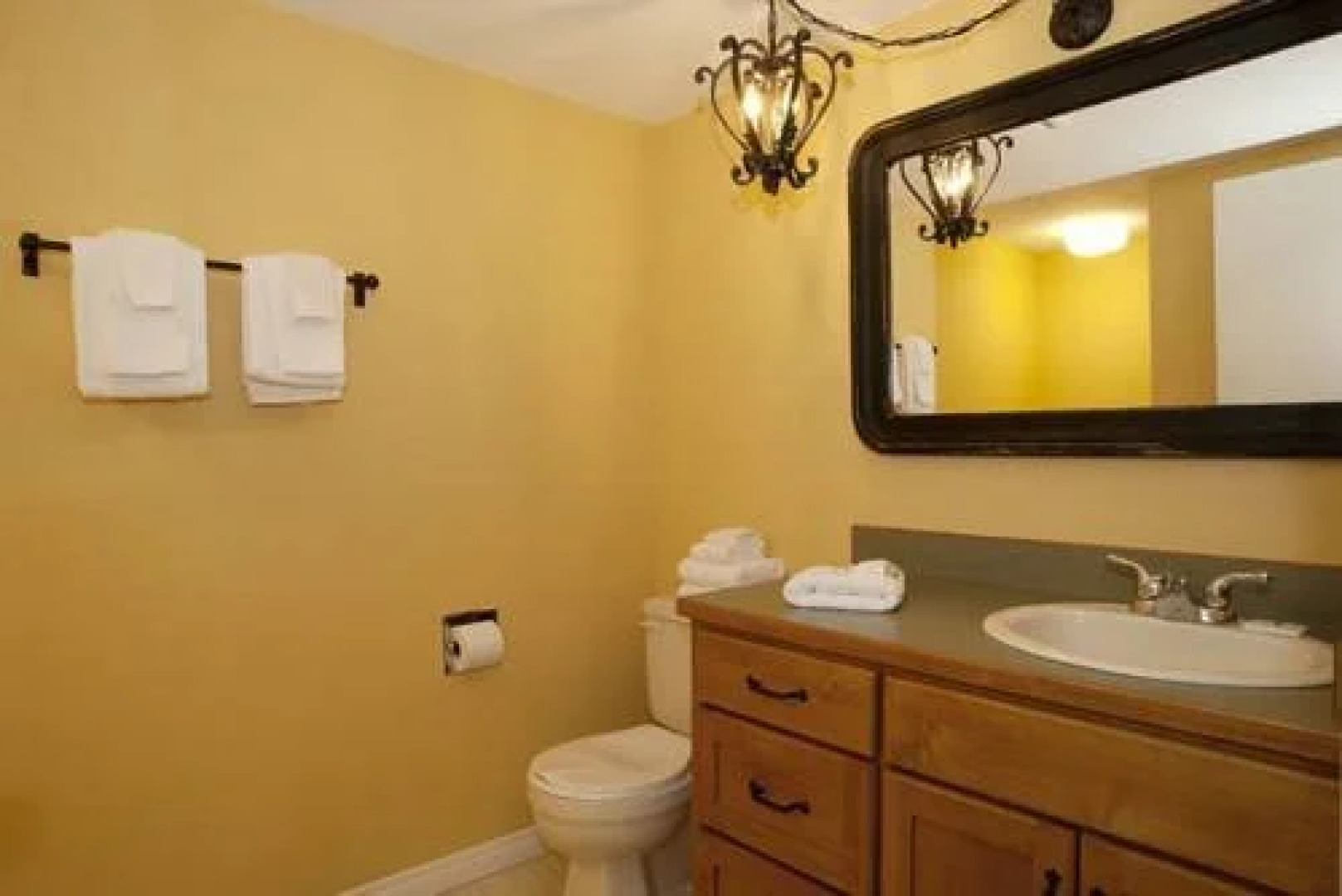 Innwest Kirkwood Inn