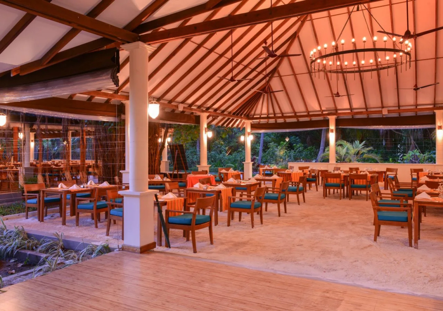 Adaaran Select Meedhupparu