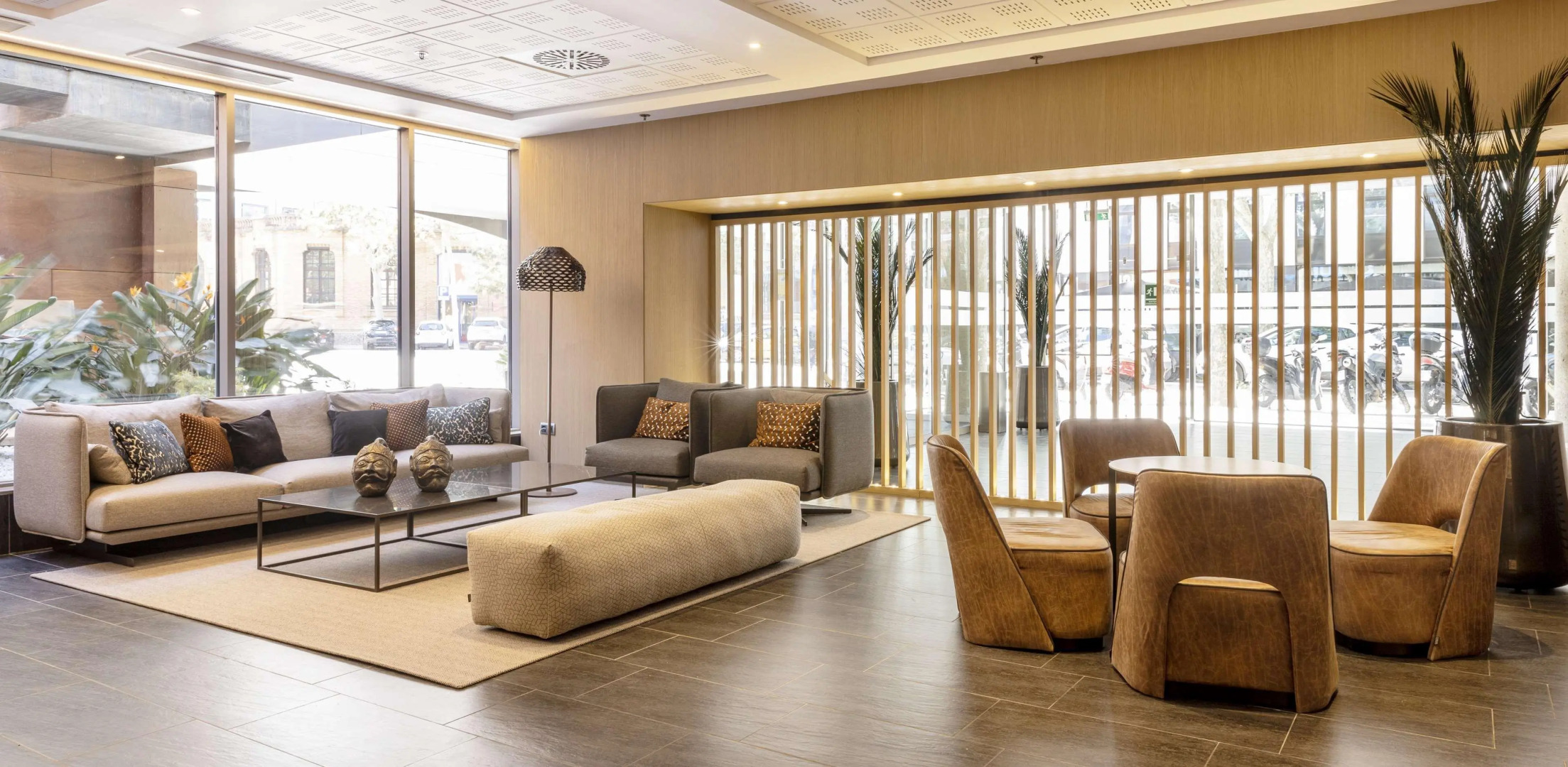 Отель ILUNION Barcelona