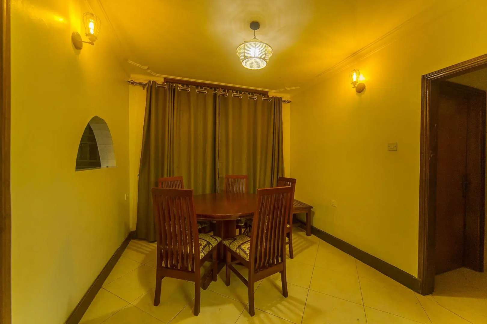 Victoria Breeze Hotel Apartment