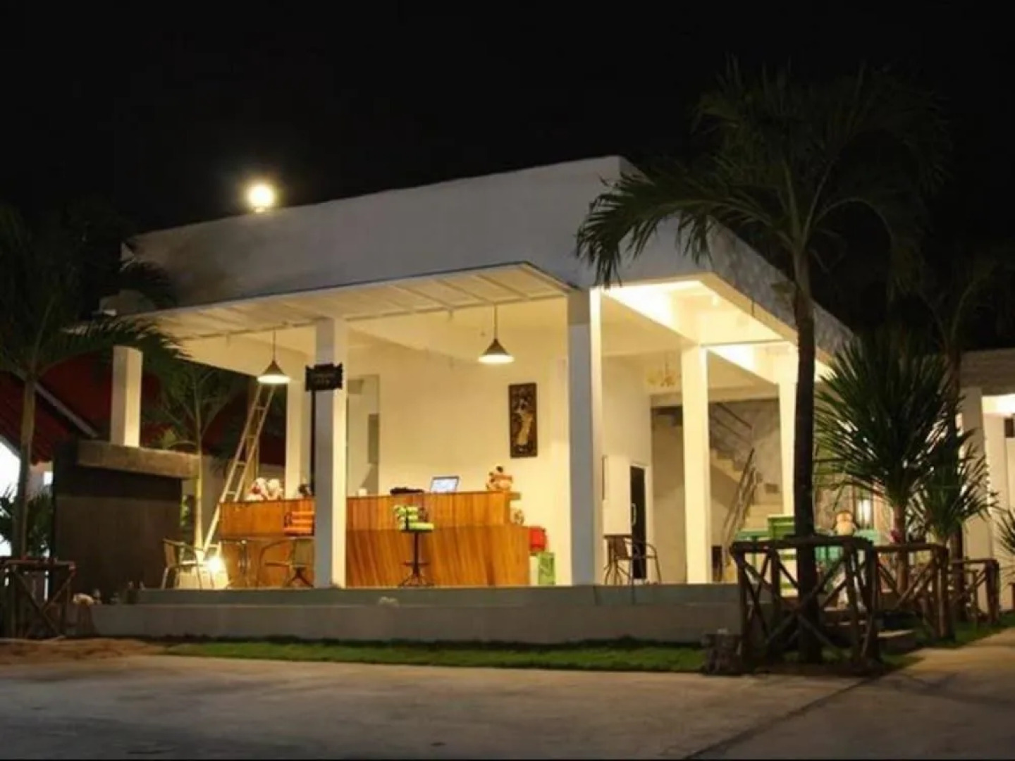 Baan Chomjan at Suanphung