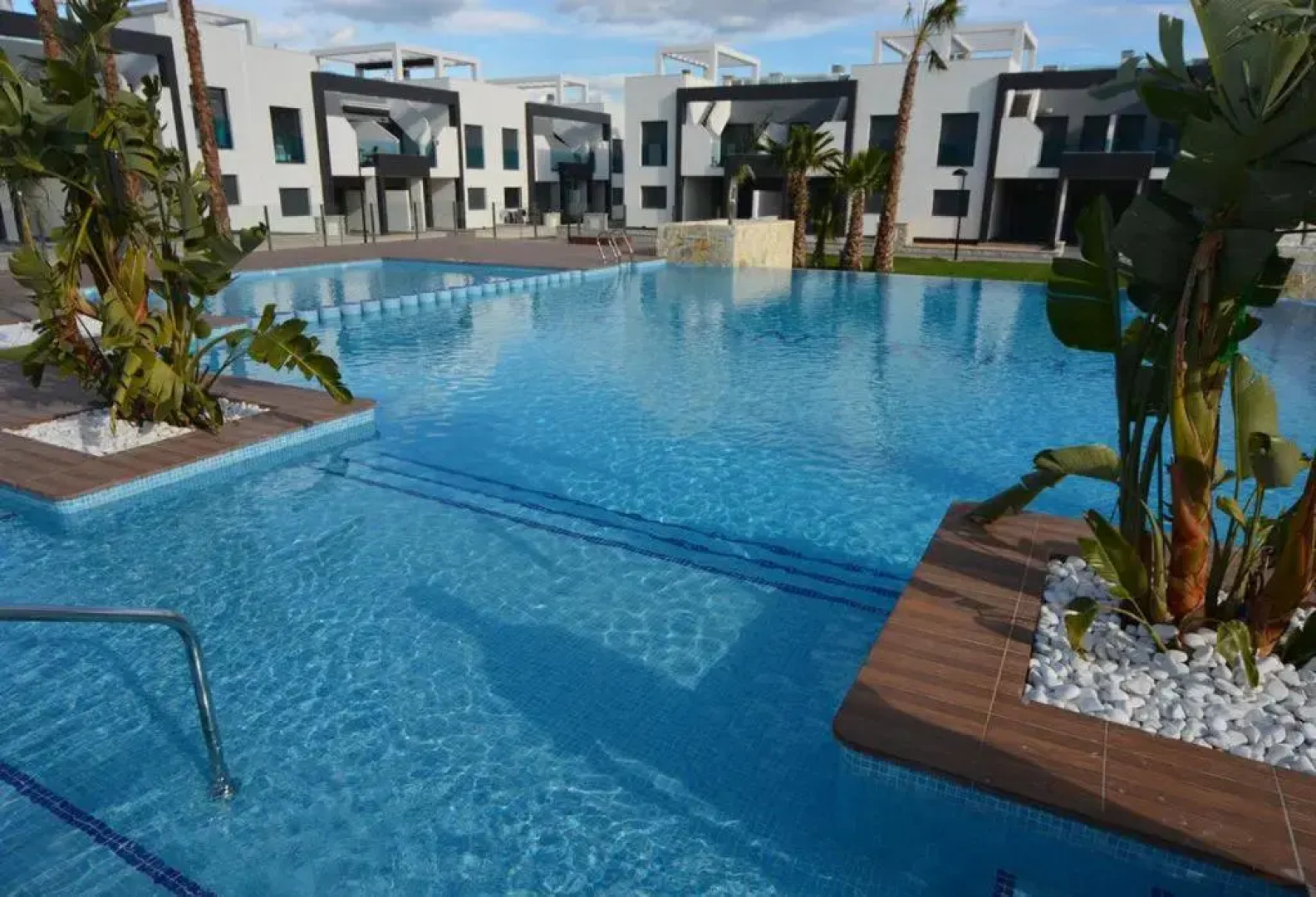 Oasis Beach X app 25