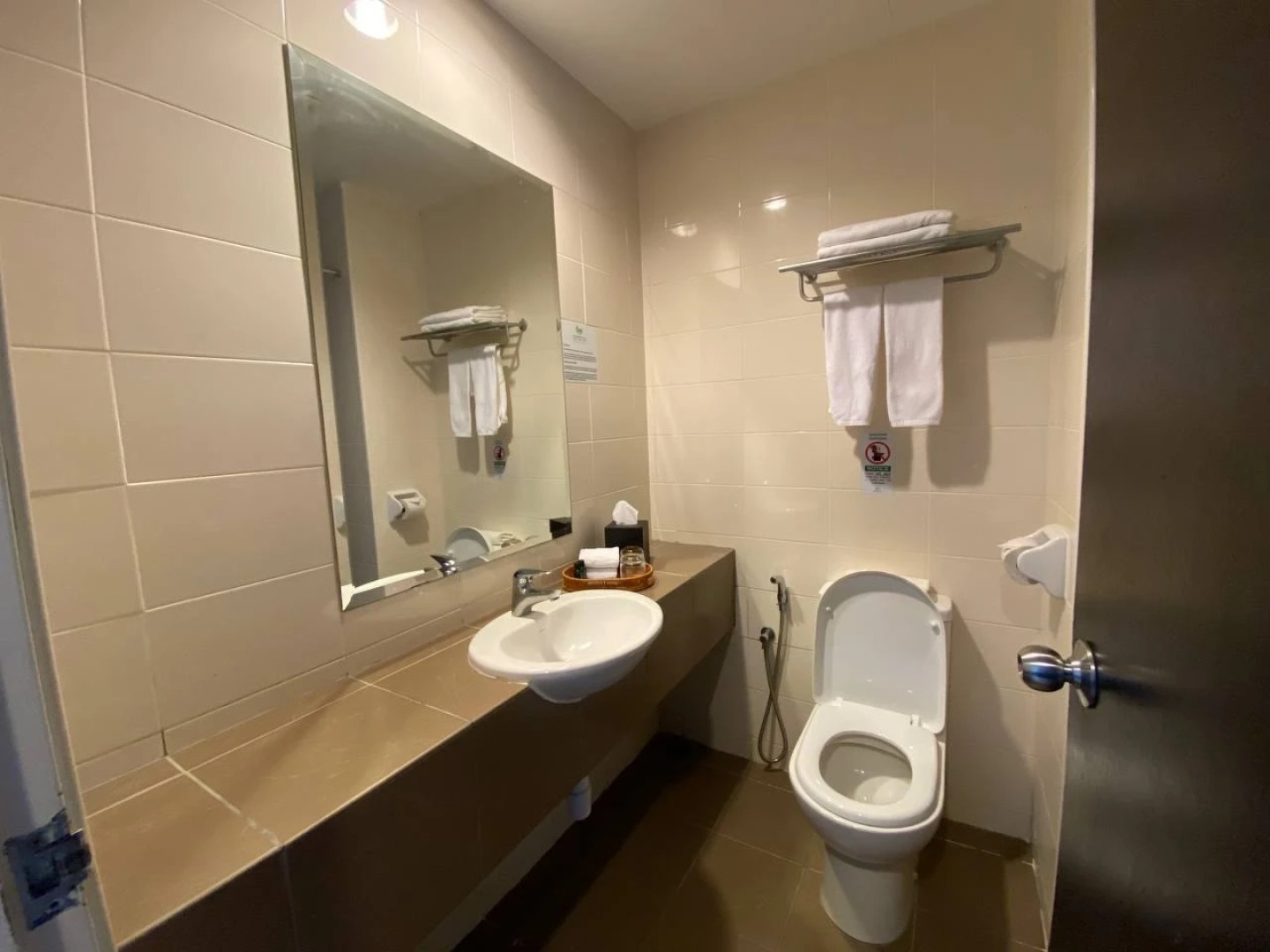 Cherengin Hills Convention & Spa Resort