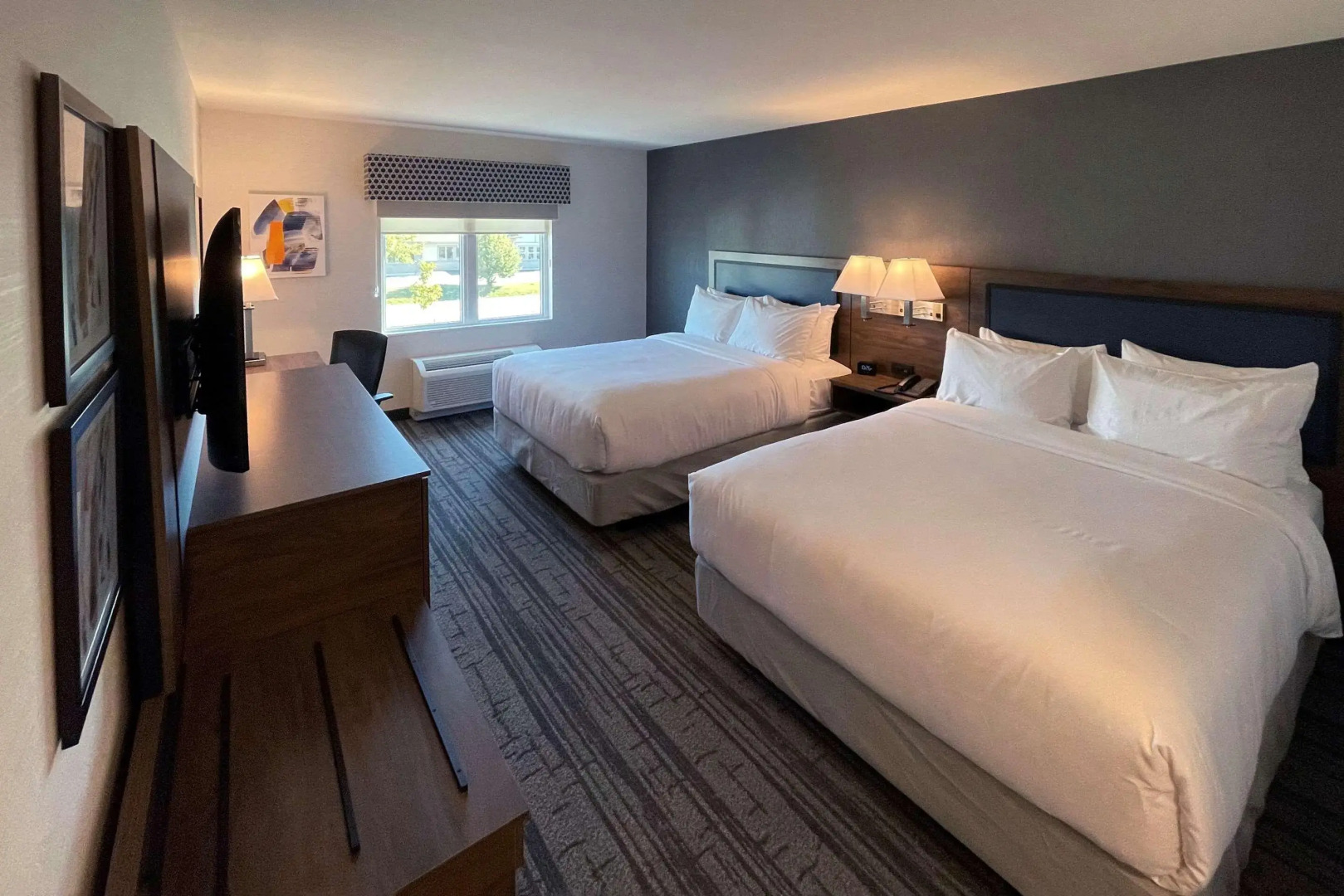 Comfort Inn & Suites