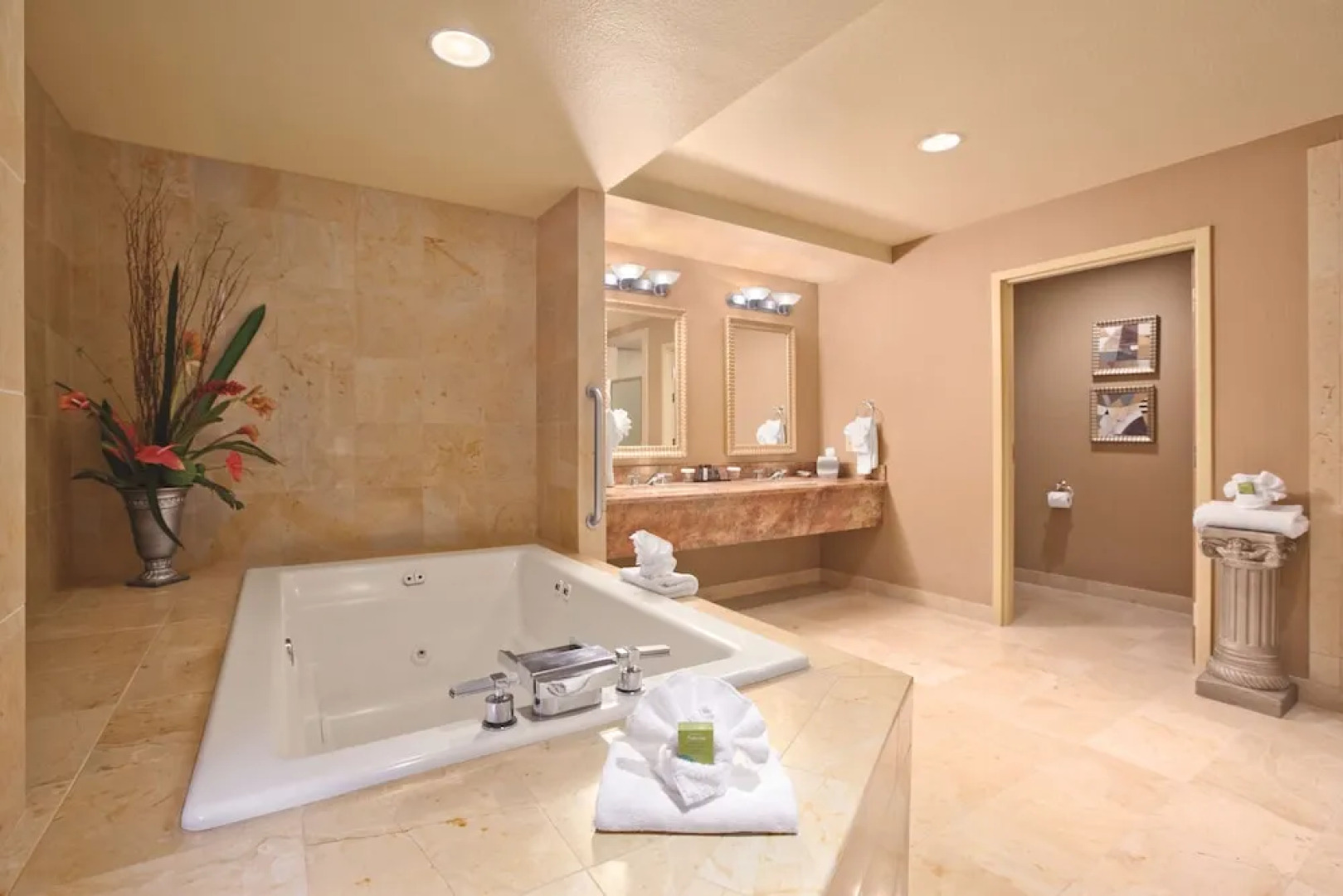 Embassy Suites by Hilton Hot Springs Hotel & Spa